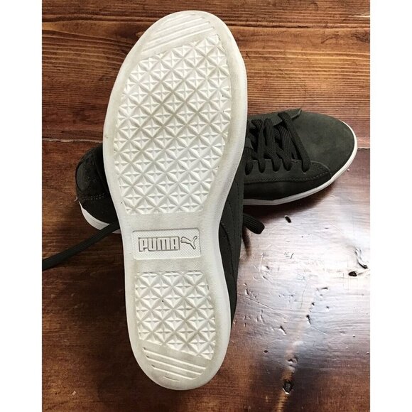 Womans Green Size 7 Pumas - Picture 5 of 5